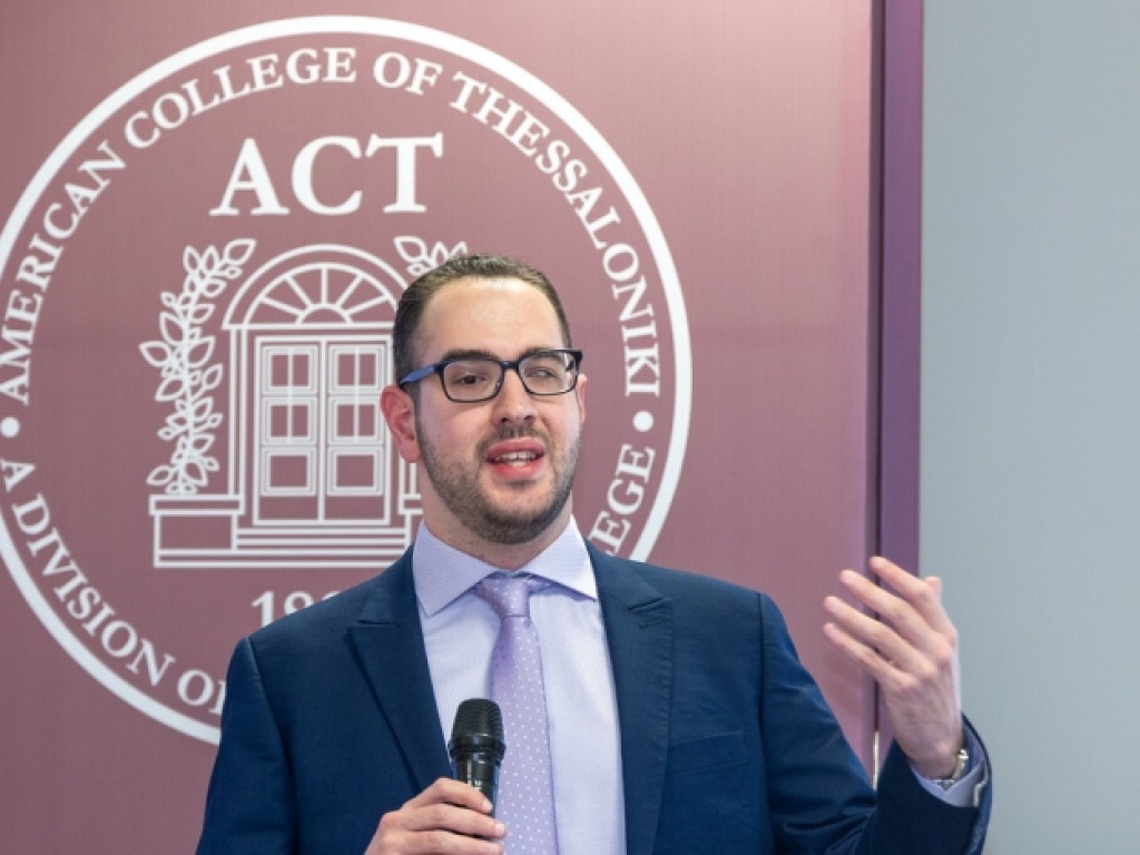 ACT faculty member Christos Aliprantis mentors public high school students